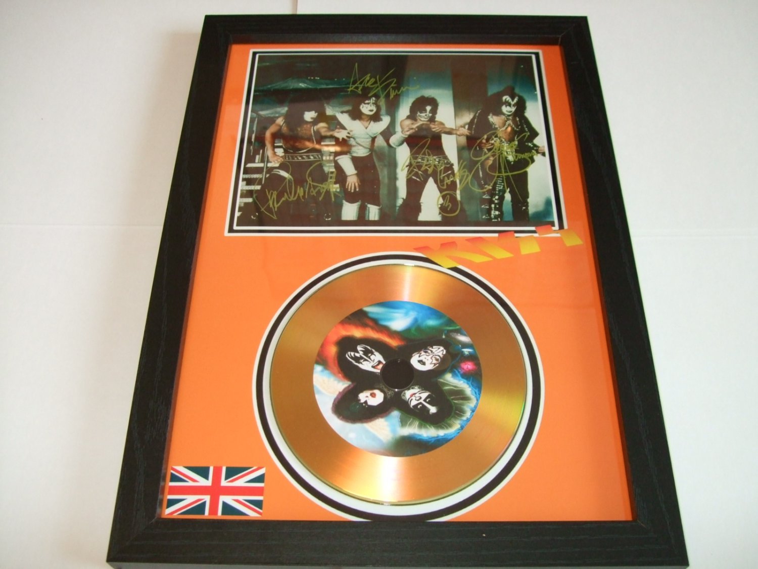 kiss  signed disc