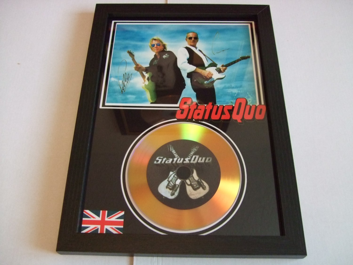 status quo   signed disc