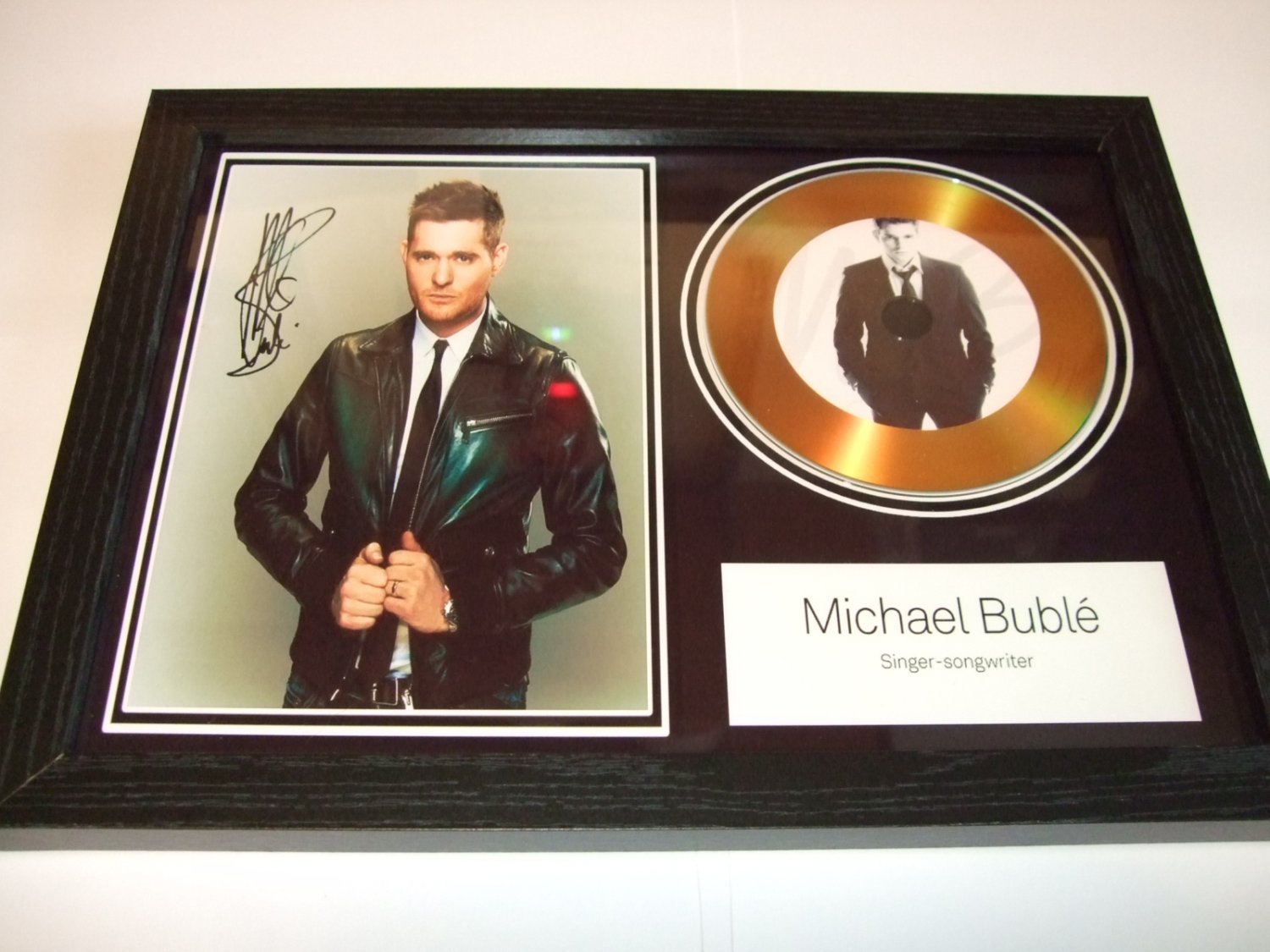 michael buble    signed disc