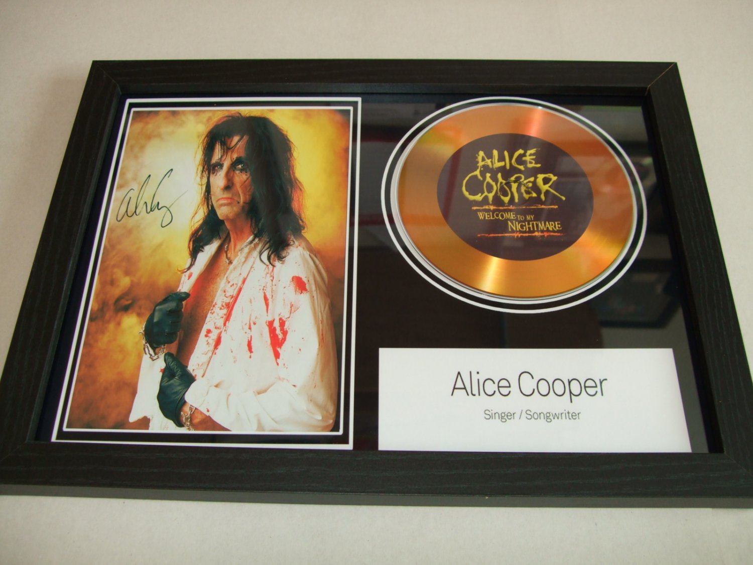 alice cooper    signed disc
