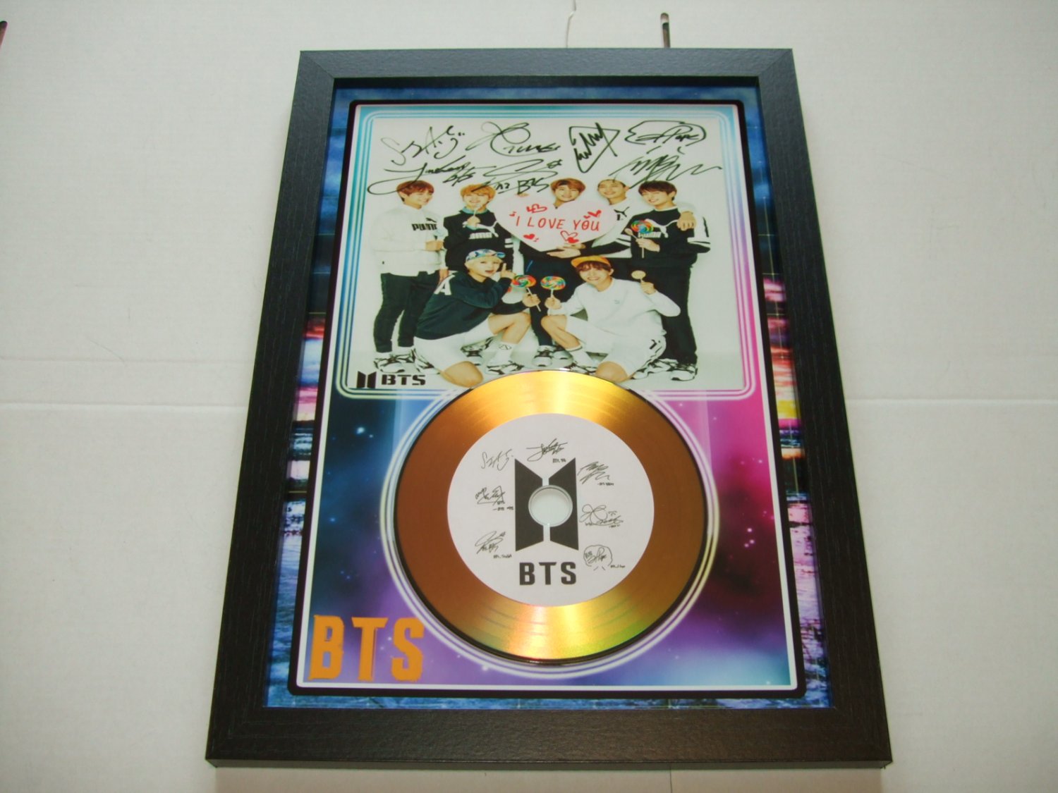 bts  signed disc