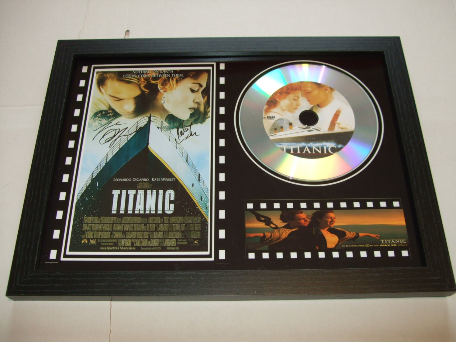 TITANIC  signed disc