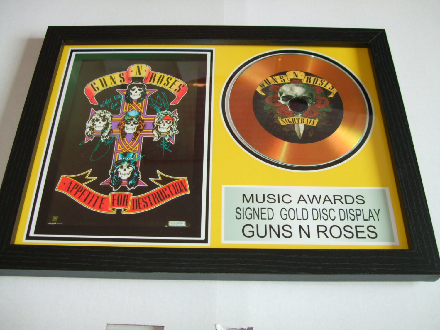guns a roses   signed disc