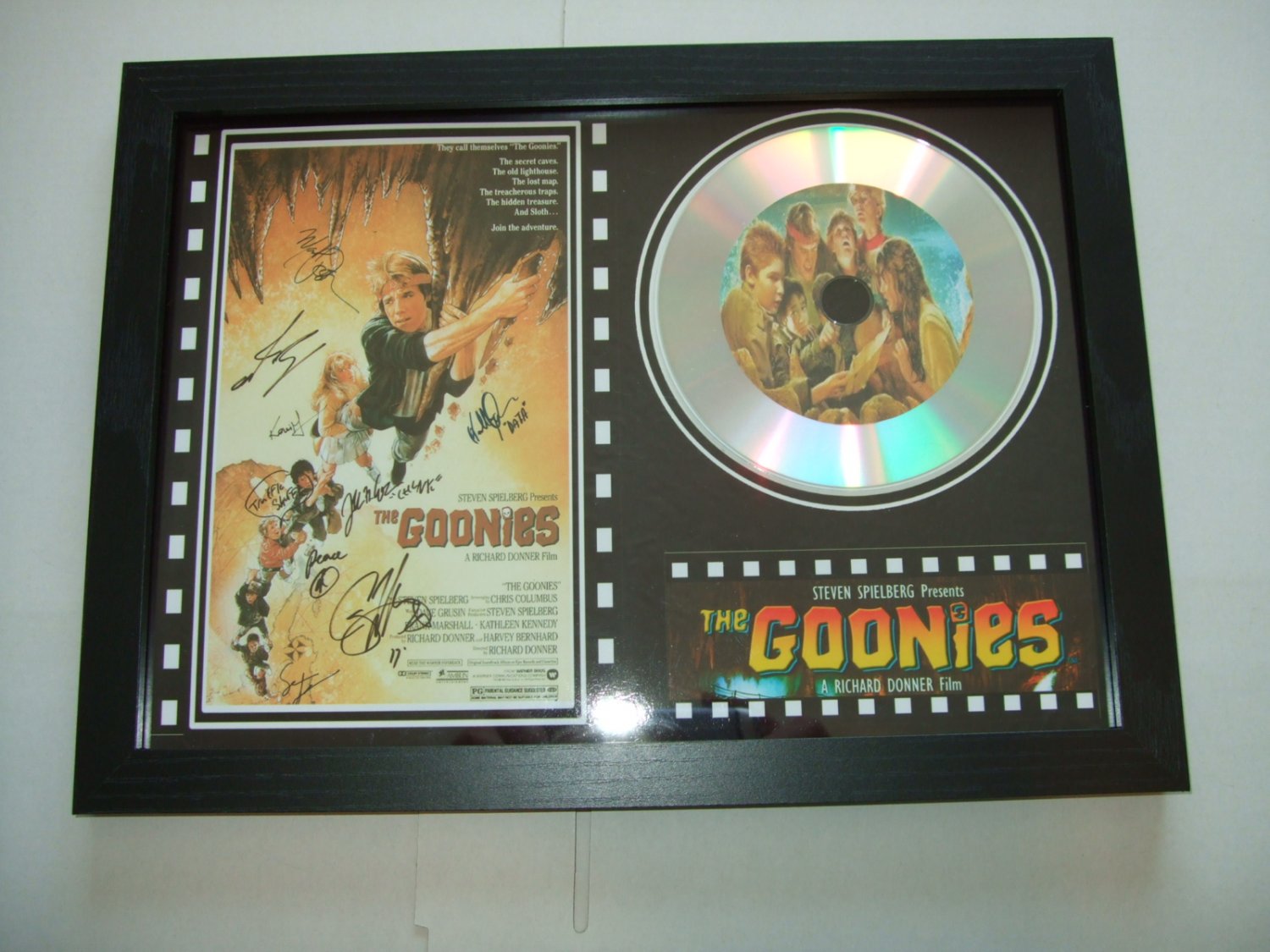 the goonies   signed disc