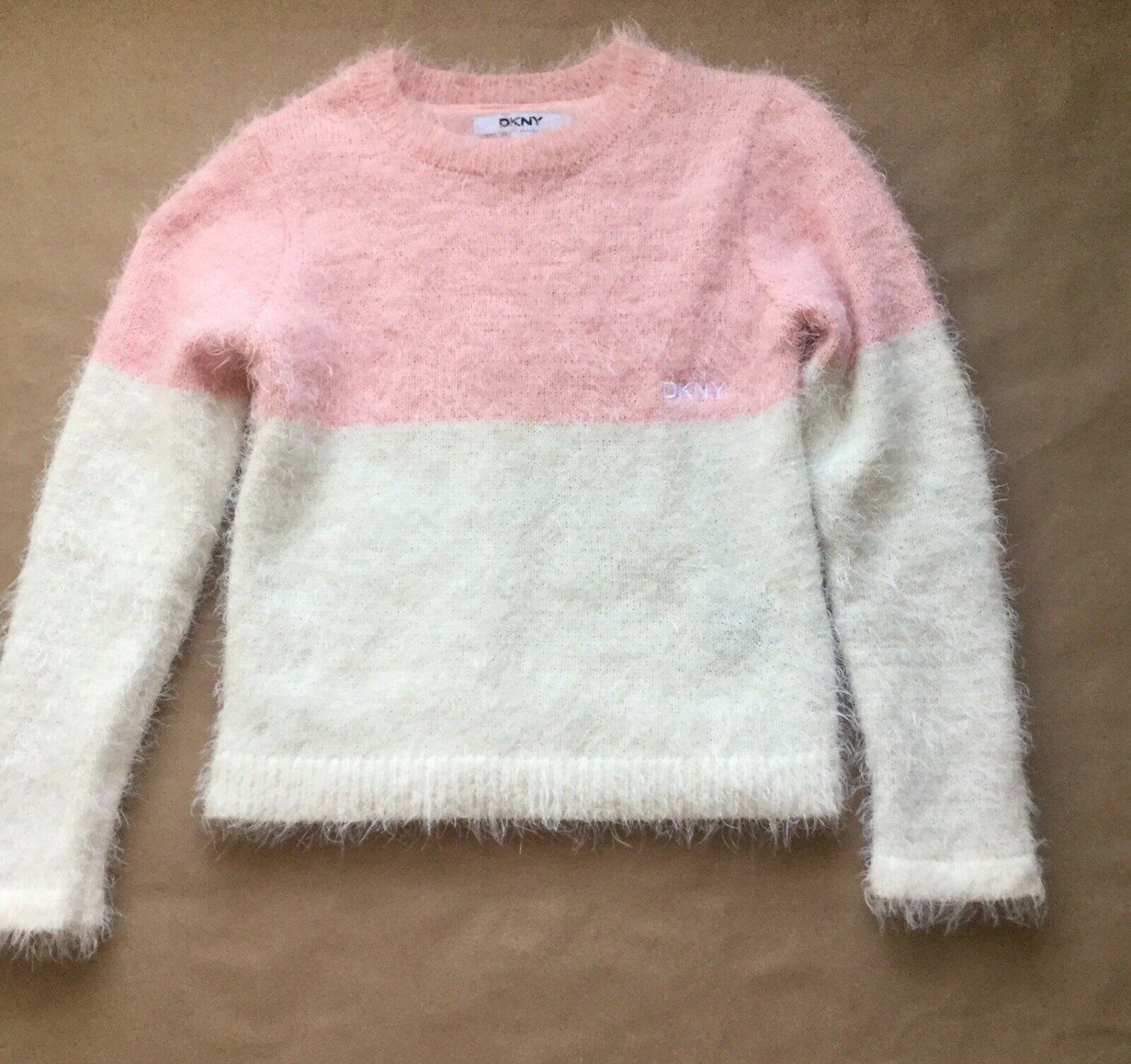 PRE OWNED GIRLS DKNY PULLOVER SWEATER SIZE 6 PINK WHITE