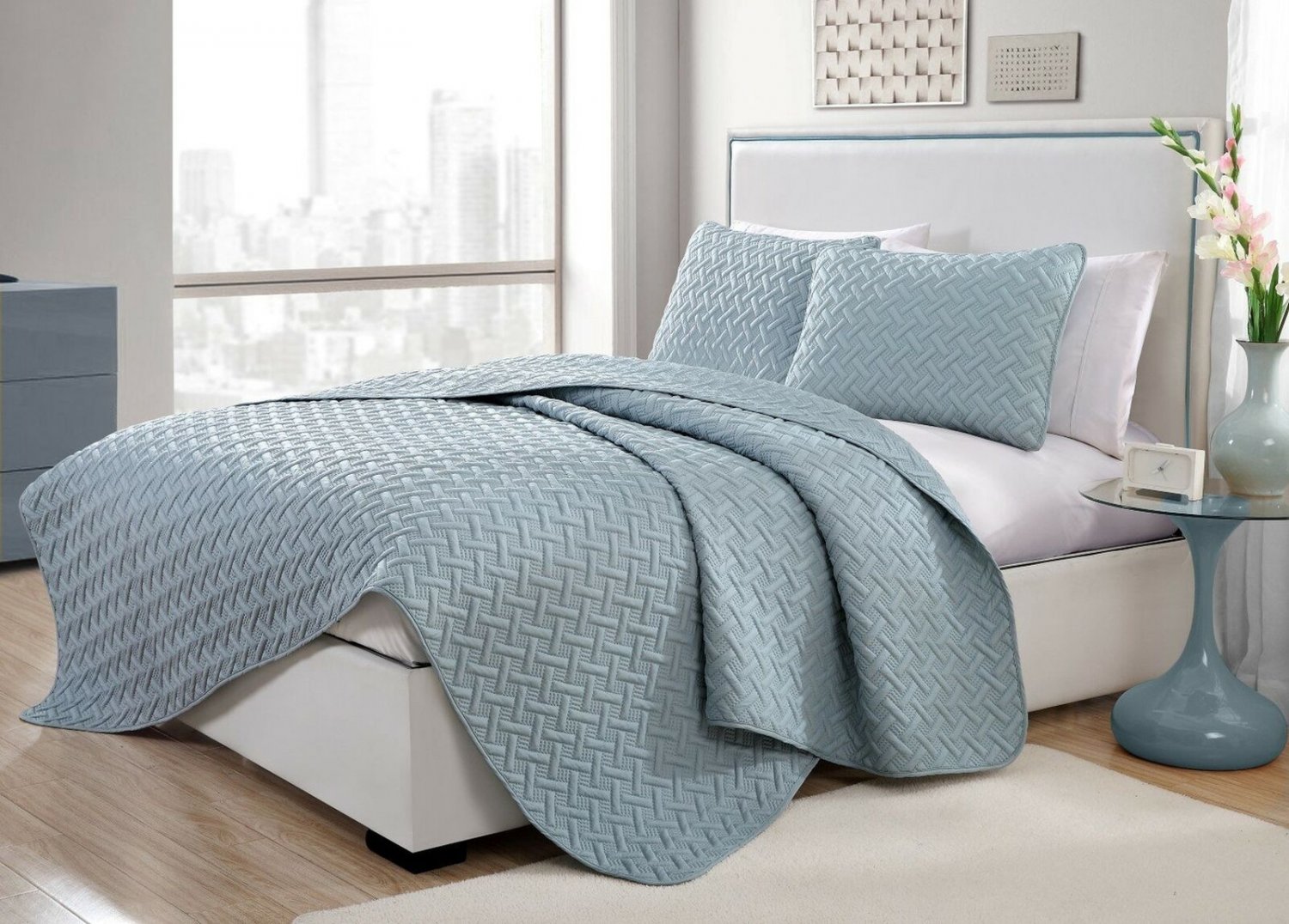 Luxurious Geometric Pattern Quilt Set by VC New York Blue King