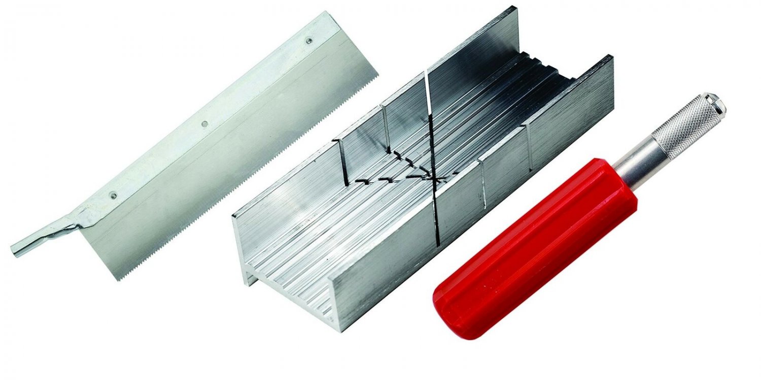 Excel Blades Small Mitre Box Kit with Heavy Duty K5 Handle and Razor Saw Blade