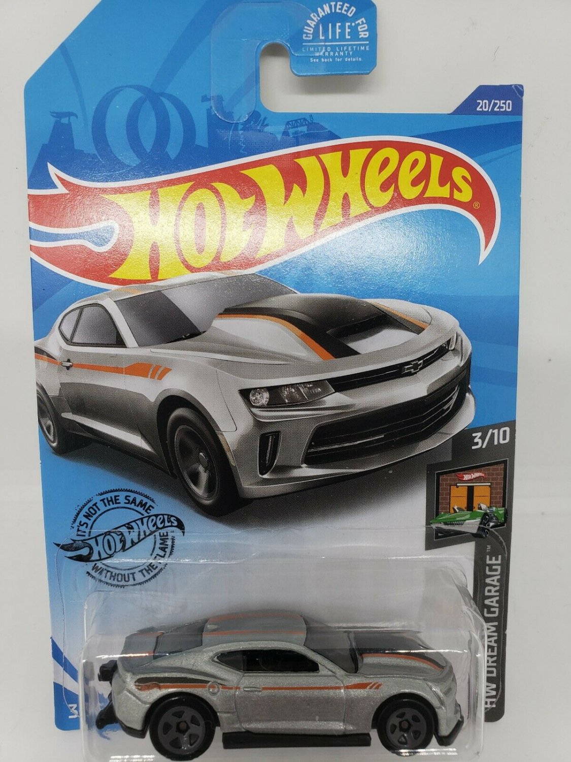 HOT WHEELS - 18 COPO CAMARO SS - HW DREAM GARAGE - 3/10 - 20/250