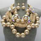 Bourgeoisie Pearl Bib Necklace Set   S7SCN2241CRMGD