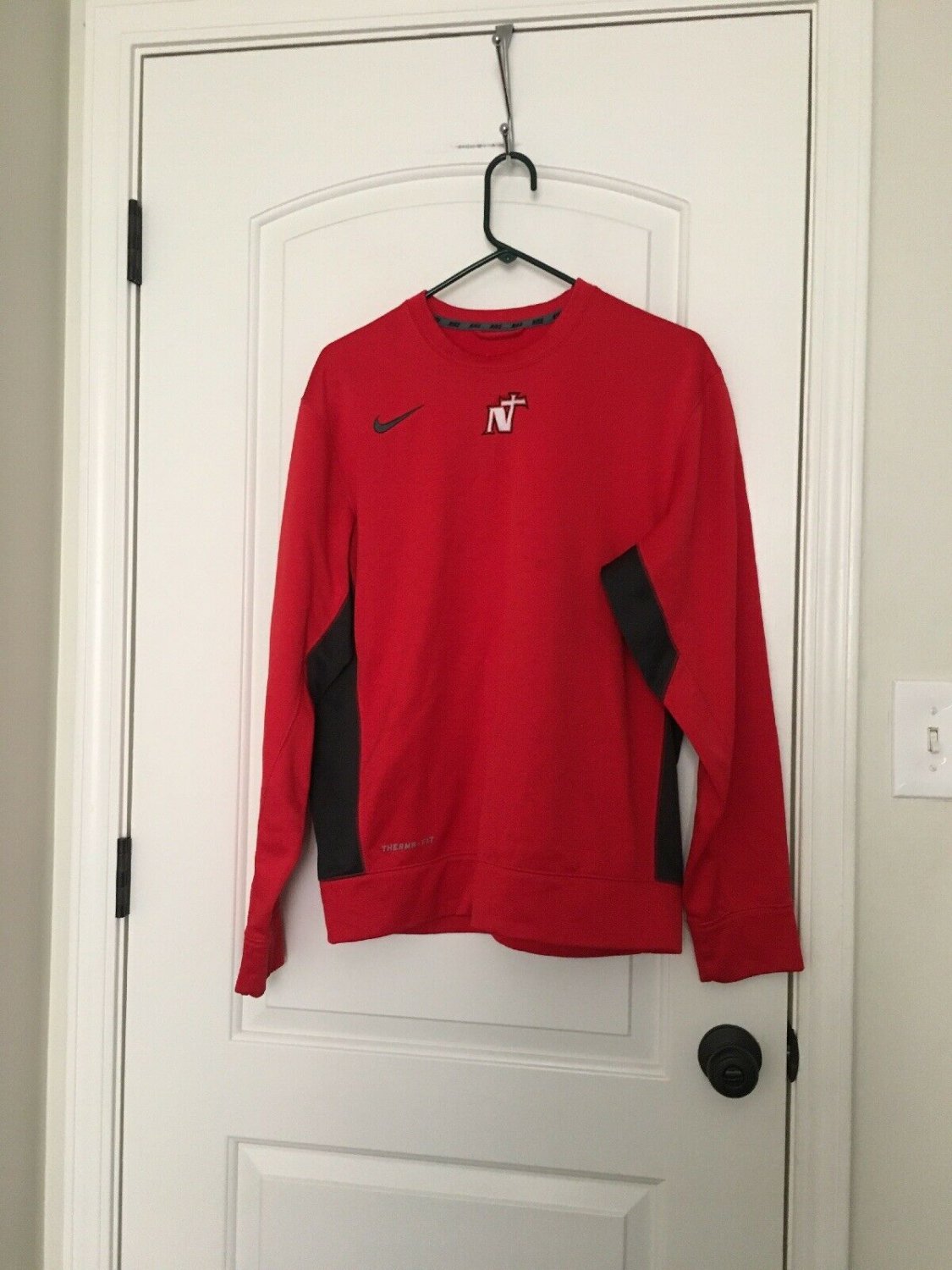 NIKE Therma-Fit Nt Adult SweatShirt Sz M MultiColor Clothes