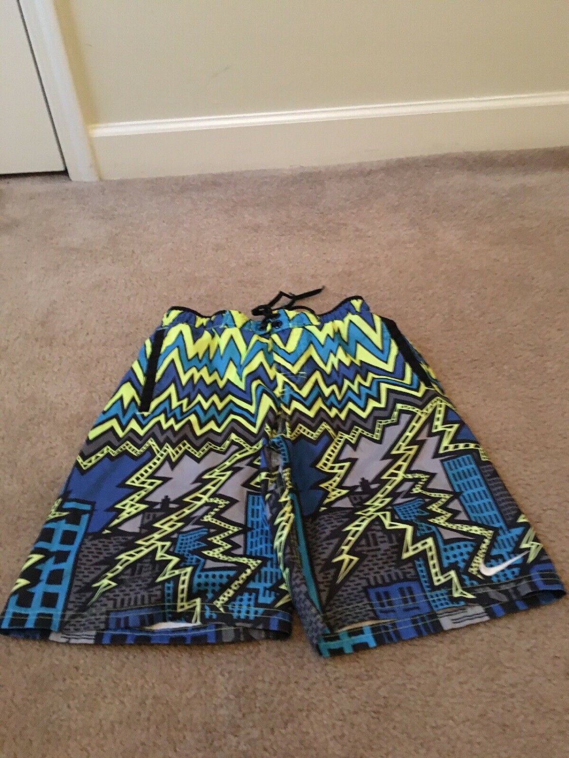 Nike Boys SwimWear Lined Swim Shorts Trunks Sz M MultiColor