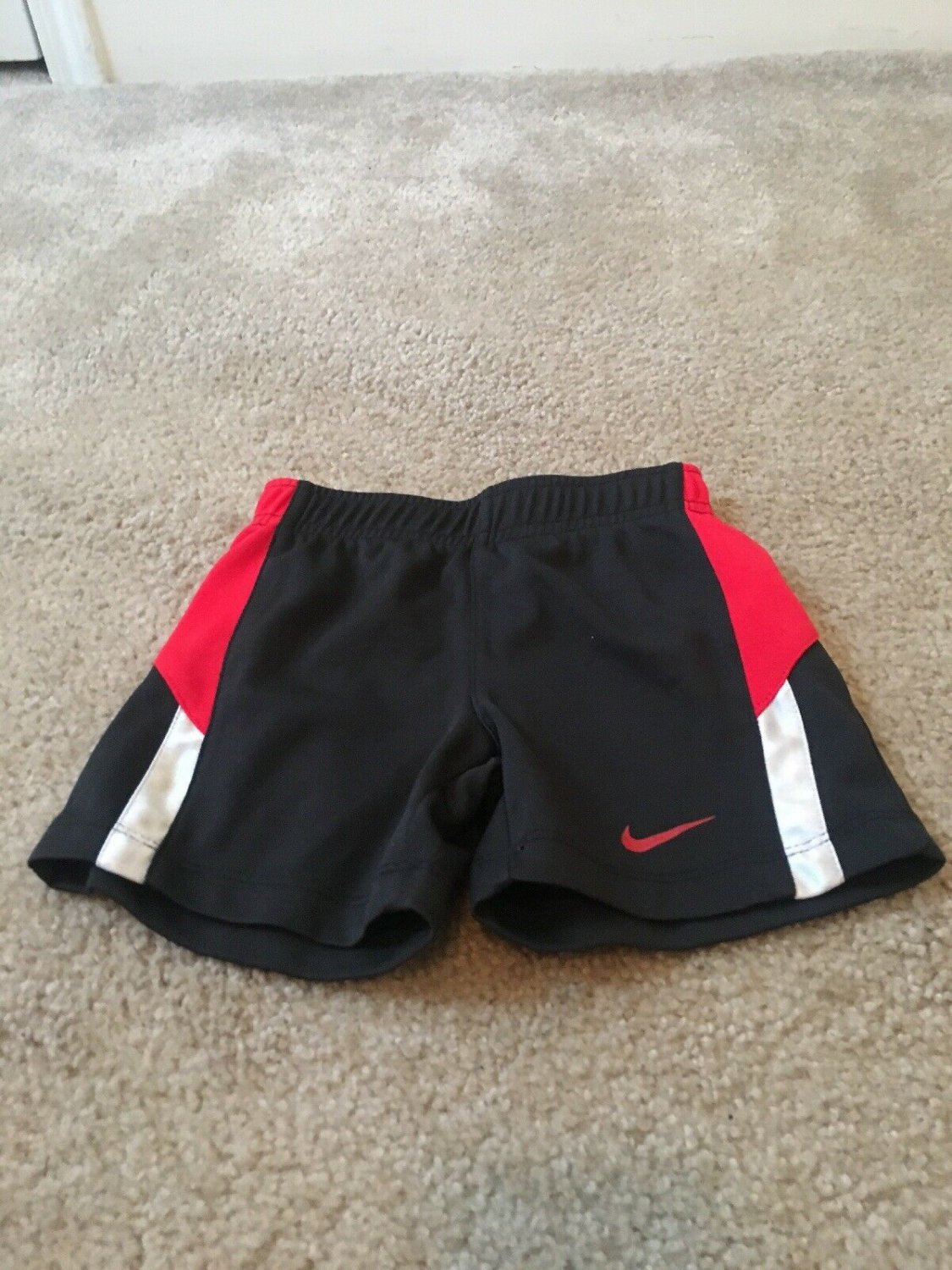 NIKE Infant Baby Boys Athletic Shorts Sz 18M MultiColor Clothes