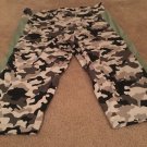 Aviva Women's Plus Size 1X Animal Print Capri Leggings Yoga Gym Workout Aviva Women's Plus Size 1X Animal Print Capri Leggings Yoga Gym Workout