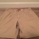 Eddie Bauer Men's Khaki Pleated Front Shorts Zip Button Casual Size 38 Eddie Bauer Men's Khaki Pleated Front Shorts Zip Button Casual Size 38