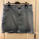Lee Women's Jean Skort Skirt Pockets Mid Rise Regular Fit Size 18W M Blue Lee Women's Jean Skort Skirt Pockets Mid Rise Regular Fit Size 18W M Blue