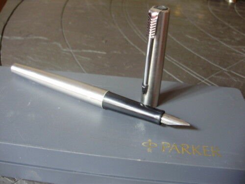 PARKER JOTTER steel fountain pen Original in gift box
