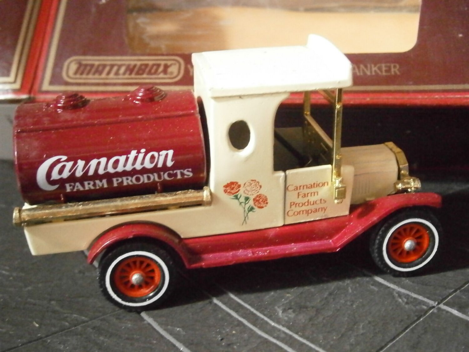 MATCHBOX Models YESTERYEAR truck FORD 1912 Tanker Y3 T Edition 1984 original in box