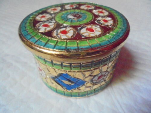 DE RUTA ITALY ceramic pill box with gold Original Deruta made by Sambuco Mario