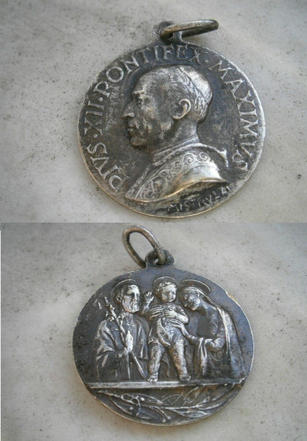 MEDAL in SILVER 800 of Pope Pacelli Pio XII Original 1950 Engraved by Aurelio Mistruzzi