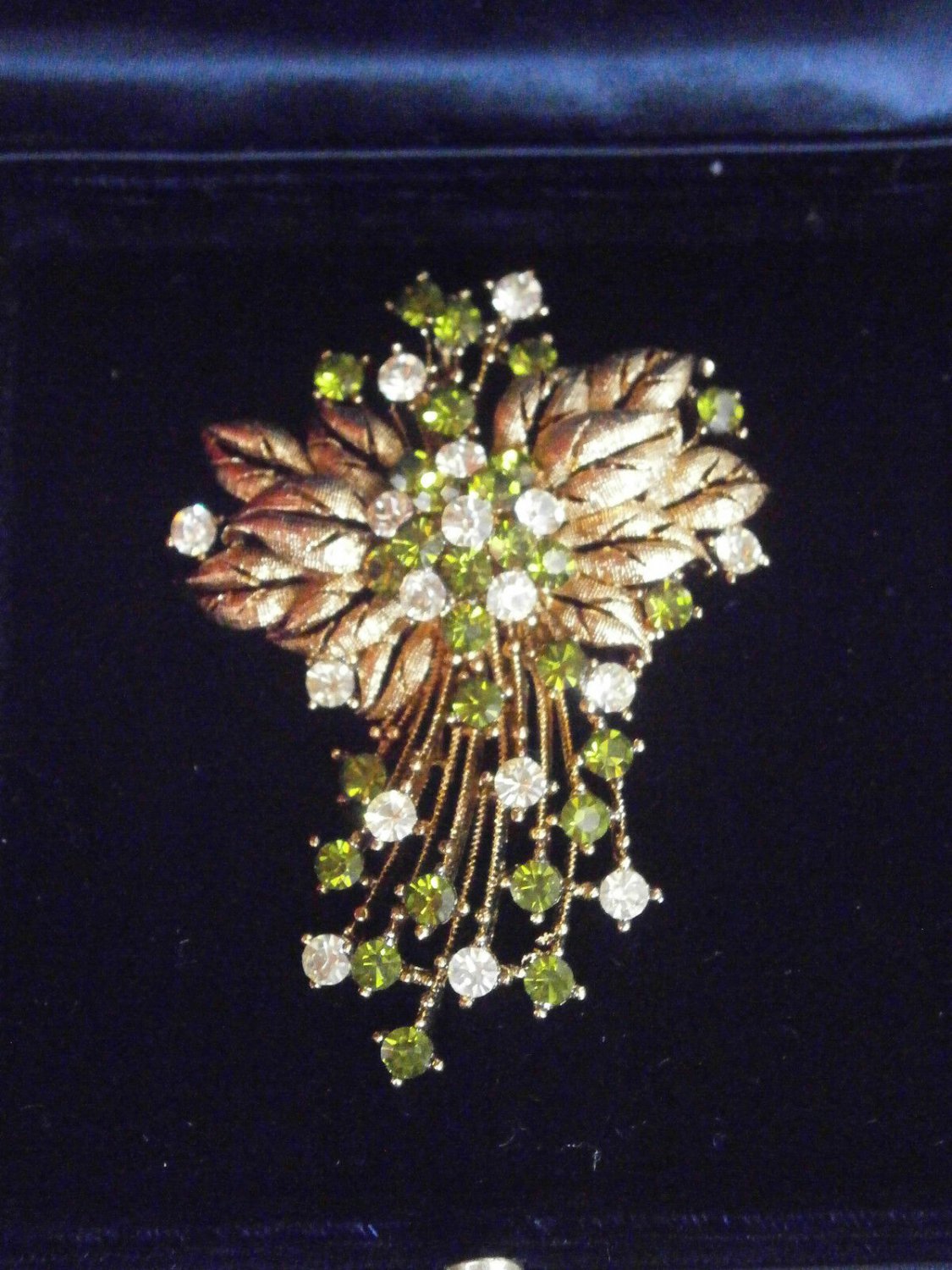 BROOCH with SWAROVSKI crystals and laminated GOLD Original in gift box