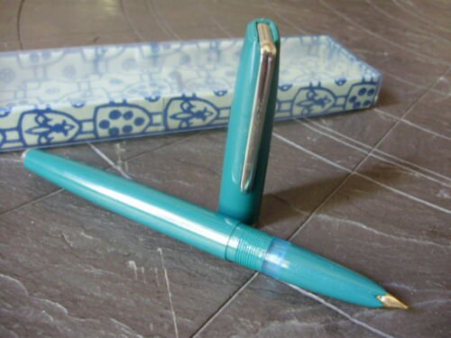 UNIVERSAL fountain pen TURQUOISE and steel Original 1970s