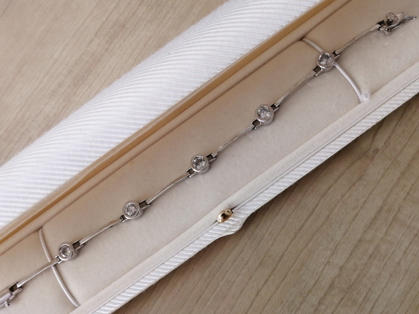 BRACELET in Sterling SILVER 925 with big white SWAROVSKI crystals In gift box
