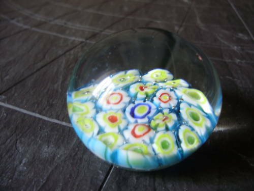 MURANO GLASS ITALY original paperweight with flowers paper weight from 1970s