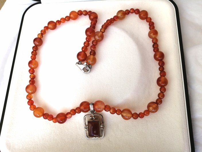 NECKLACE with CARNELIAN stone and SILVER sterling 925 rectangol pendent Original +box 1970s