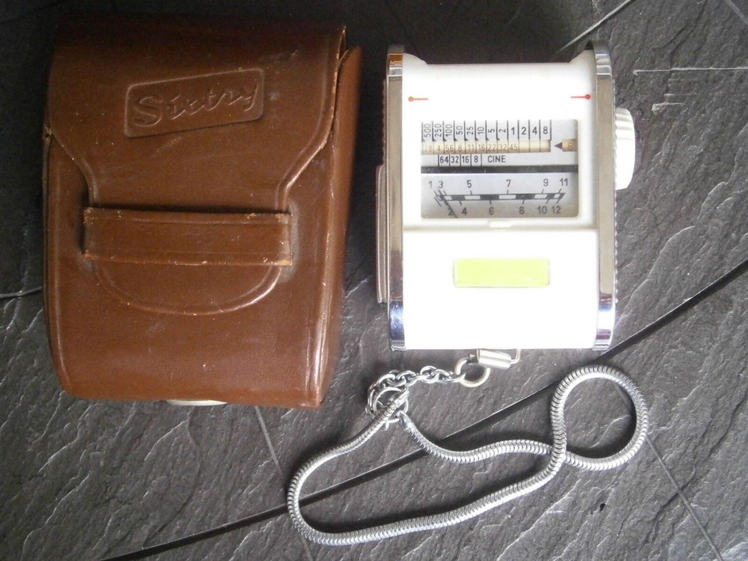 GOSSEN exposure calculator light meter Model SIXTRY 1950s working in its pochette