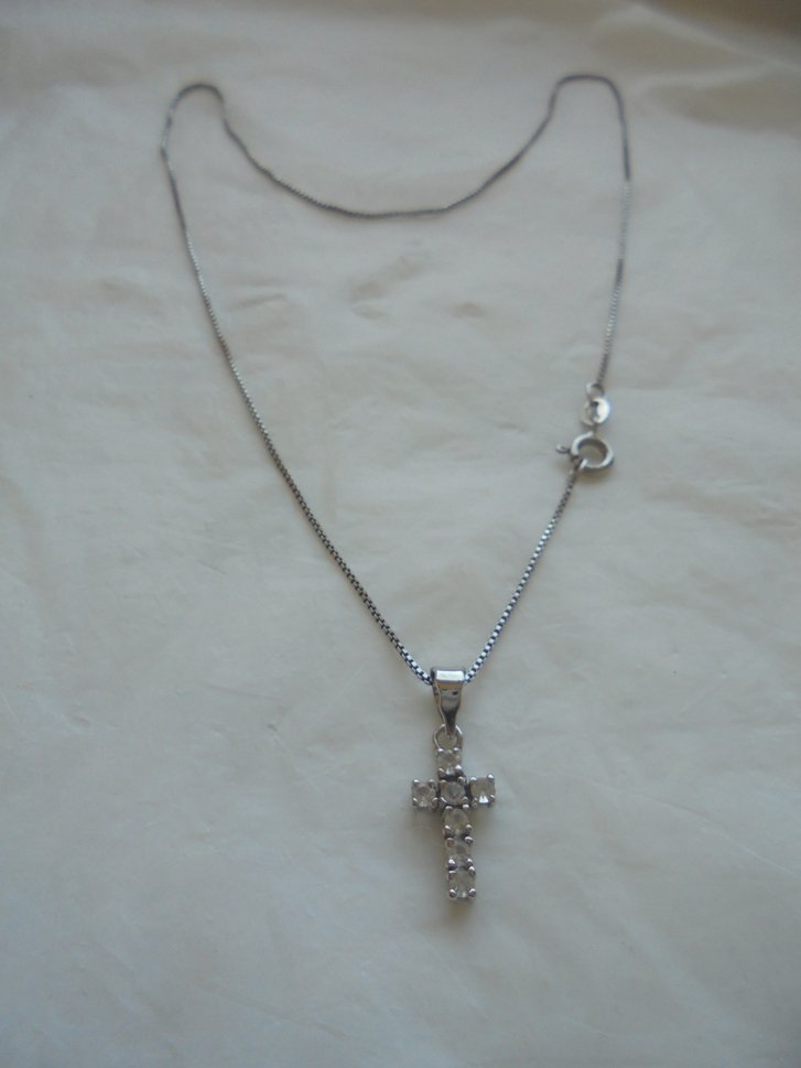 NECKLACE in SILVER STERLING 925 and cross pendent white zircons stones Original in gift box 1970s