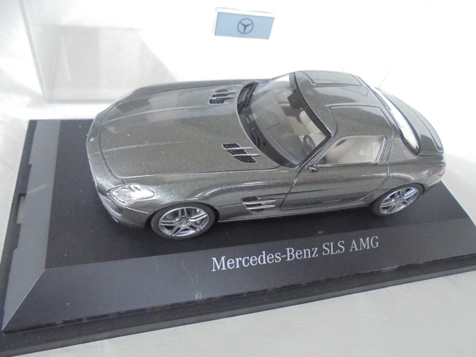 Schuco model miniature car MERCEDES SLS AMG Coupe in metal Original