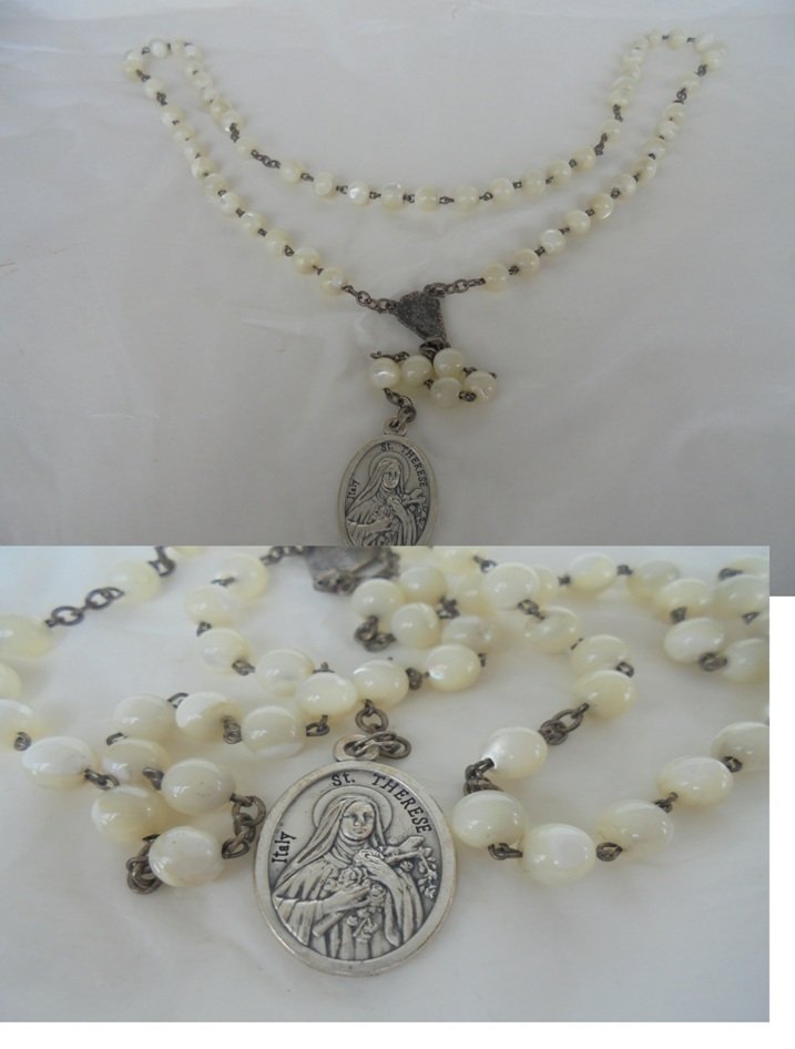 SAINT THERESE praying rosary with beads in mother of PEARL Original 1960s
