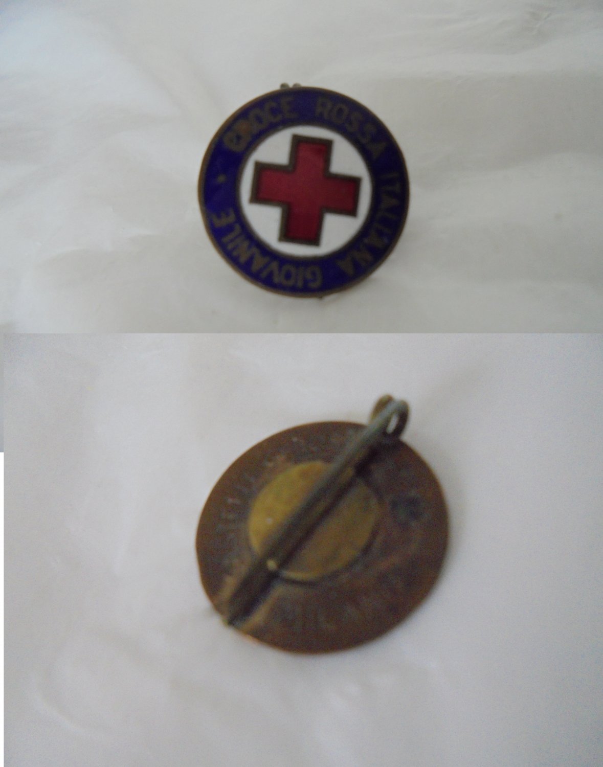 RED CROSS Italian PIN Lacquè Youth Voluntaries Original Italy 1960s