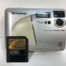 FujiFilm FinePix 2300 Digital Photo Camera 2.1-MP + 8mb SmartMedia Memory Card