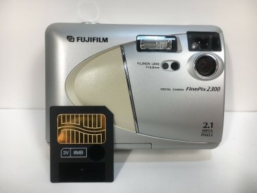 FujiFilm FinePix 2300 Digital Photo Camera 2.1-MP + 8mb