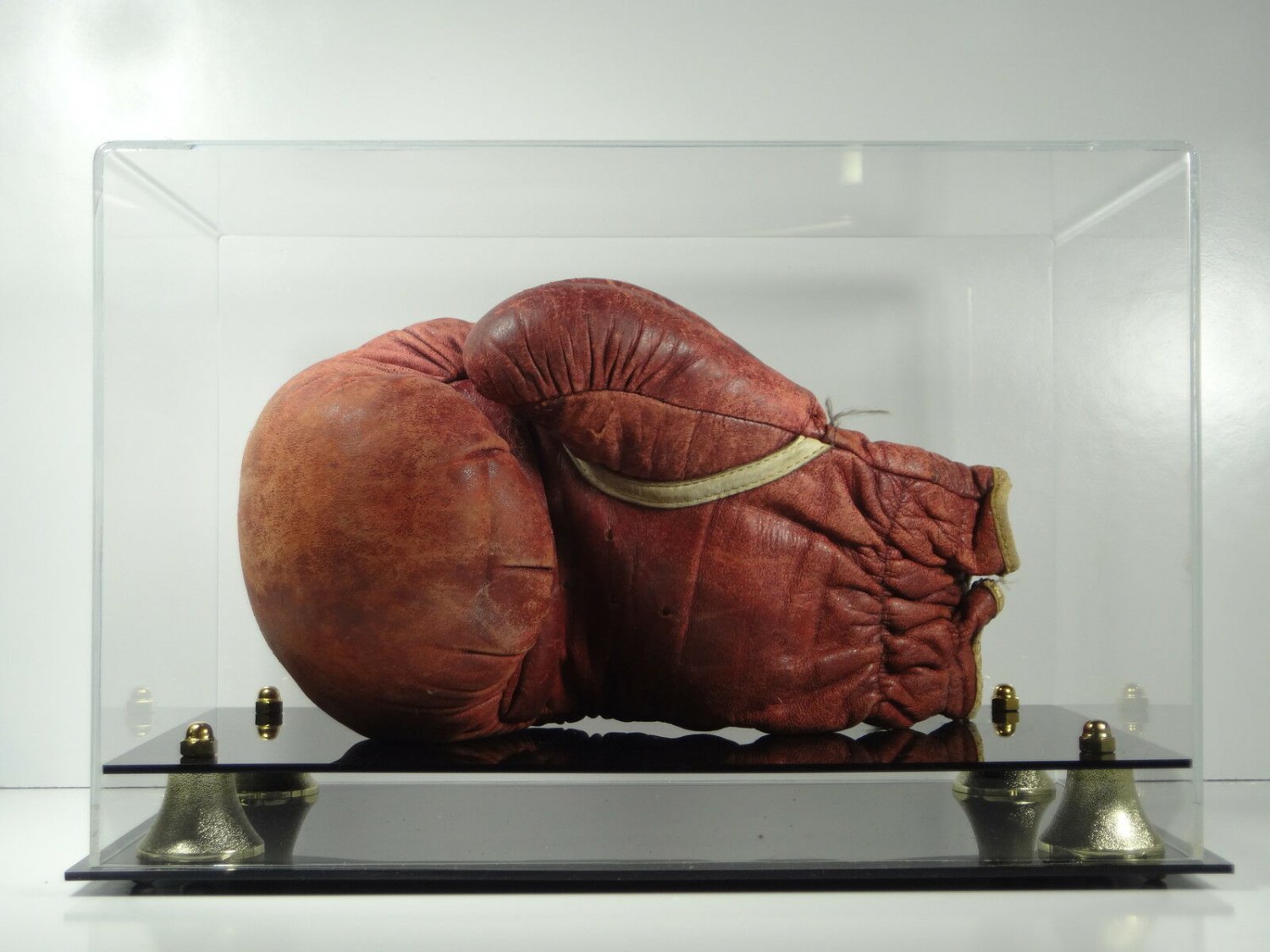 Boxing Glove Display Case HORIZONTAL with two-tier black acrylic base