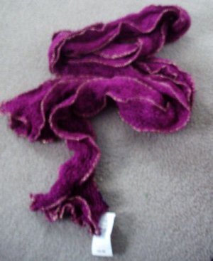 Cejon Scarf Wrap Scarve Berry Sparkle Knit Crinkle New