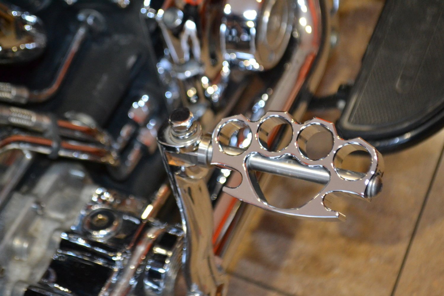 11936-165-4112-POL Harley Davidson Kicker Pedal Knuckleduster POLISHED