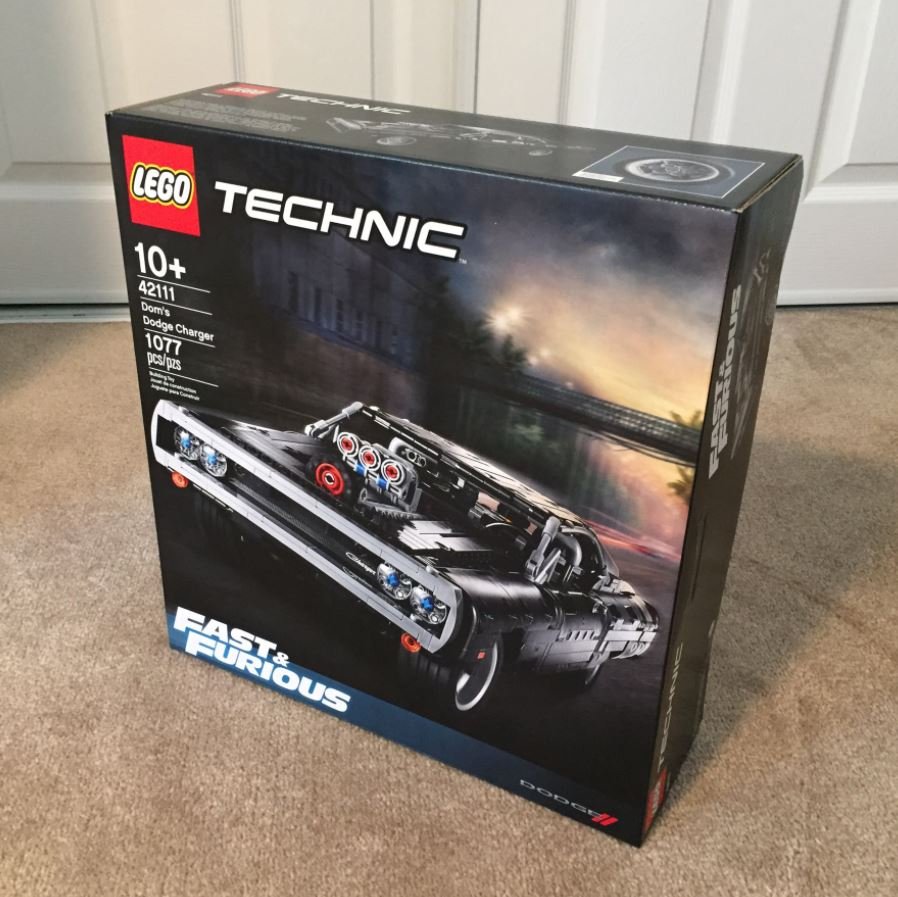 red five helmet lego