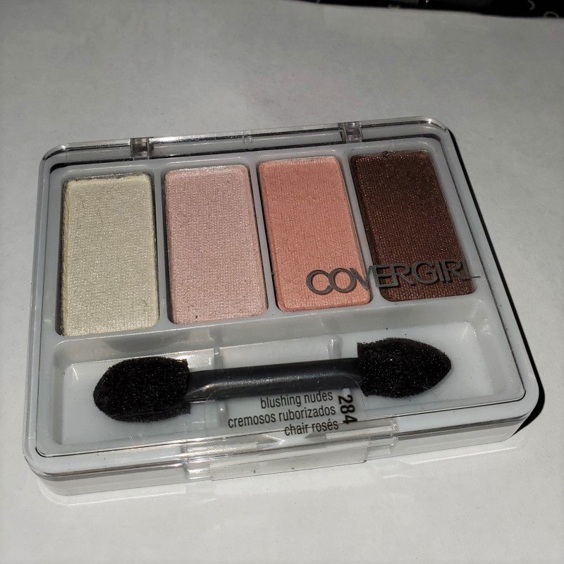 Covergirl eye enhancers 284 blushing nudes shadow kit