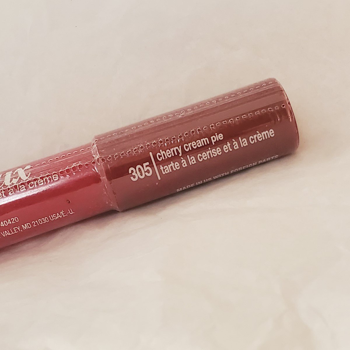 Covergirl jumbo gloss balm 305 Cherry Cream Pie lip creams