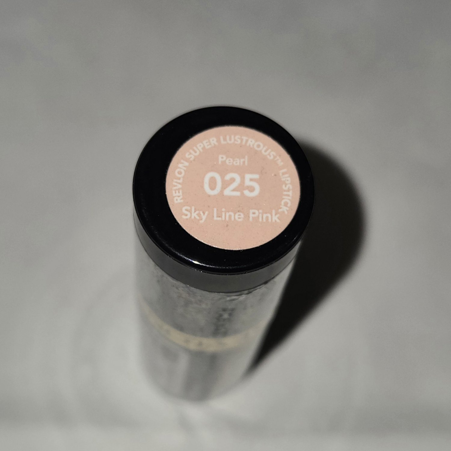 Revlon Super Lustrous lipstick 025 Sky Line Pink