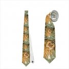 Necktie owl buho