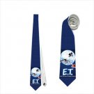 Necktie e.t. et the exra-terrestrial