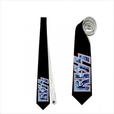 Necktie kiss