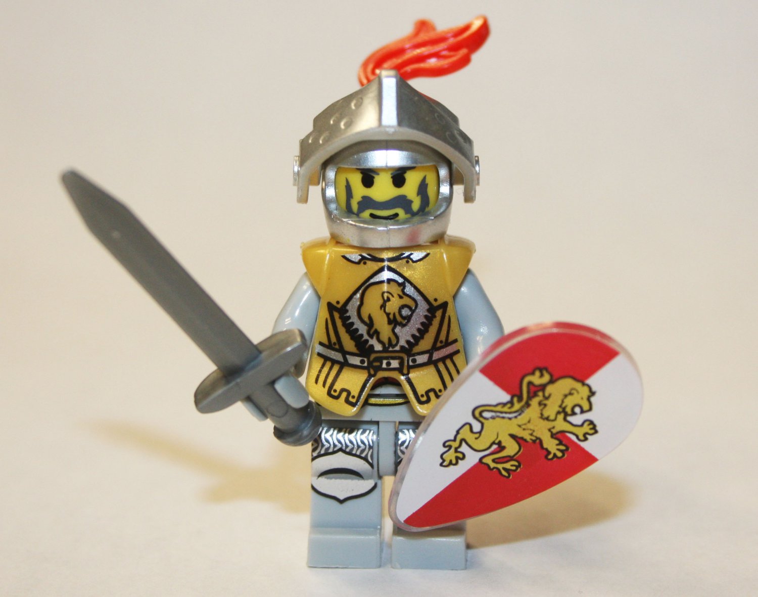 King in Knight Armor soldier Castle army crusades Lego Compatible ...