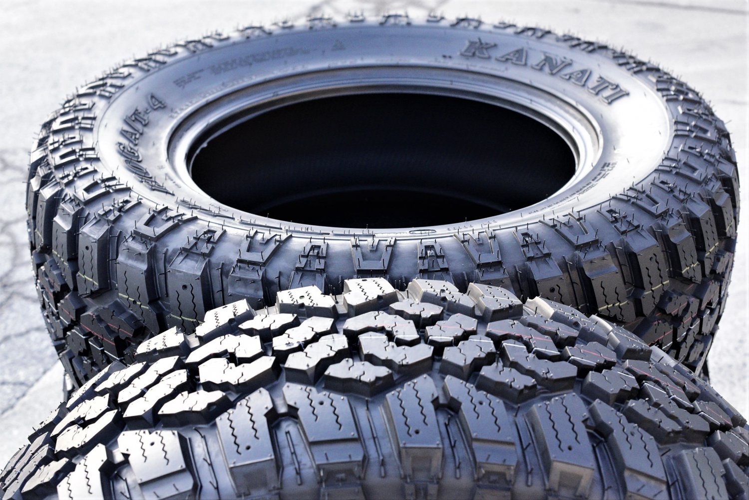 Kanati Trail Hog A/T4 LT 305/70R18 (35x12.00R18) E 10 Ply AT All Terrain