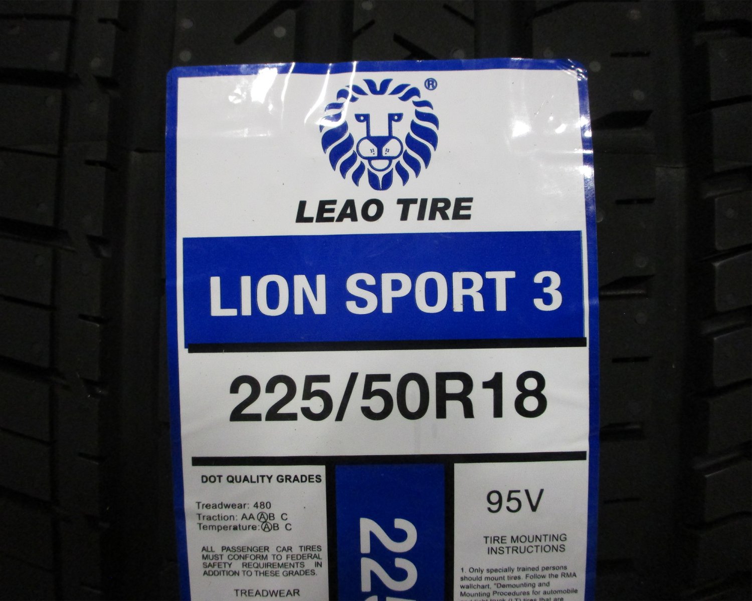 One Tire Leao Lion Sport 3 225/50R18 95V A/S Performance