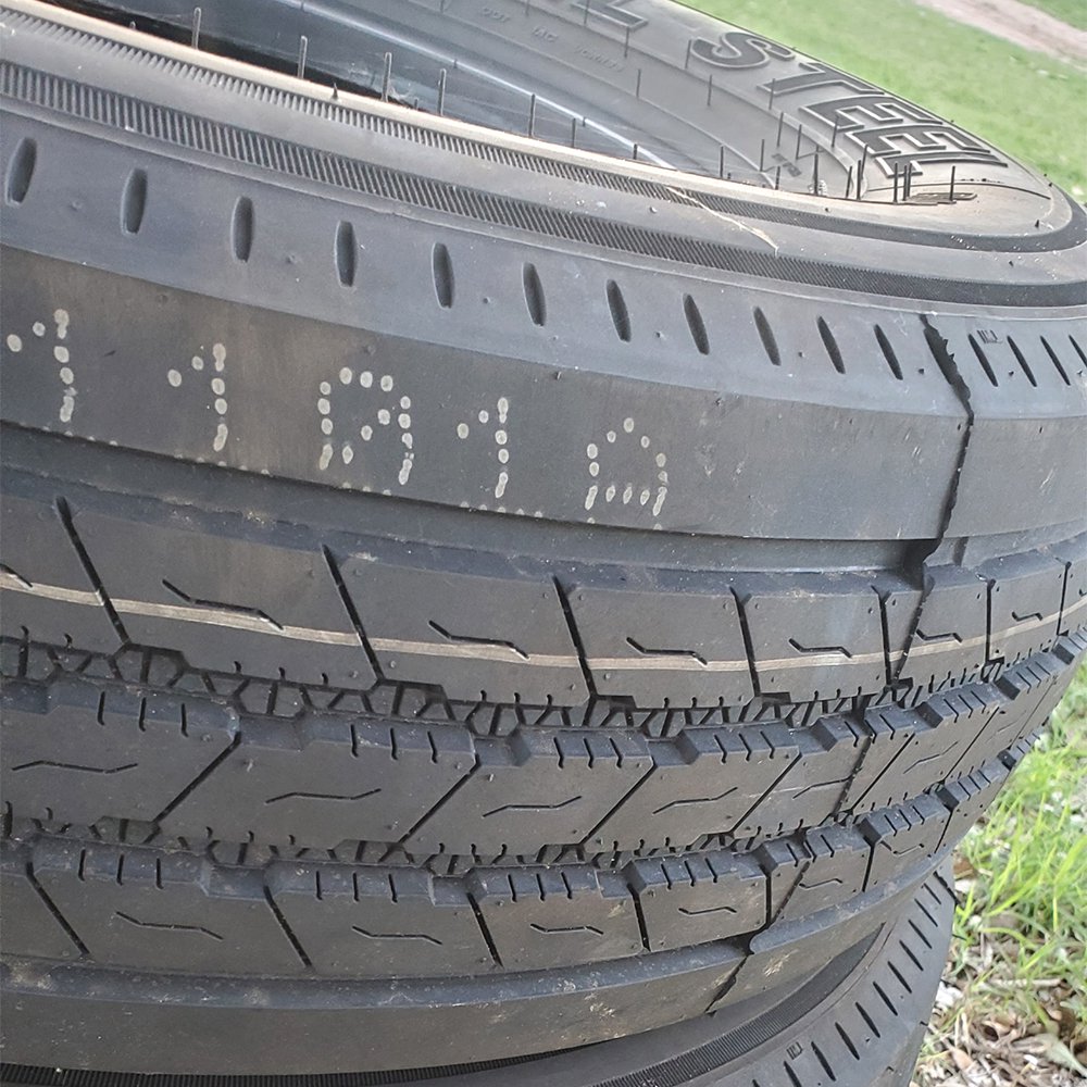 Gladiator All Steel ST 235/80R16 Load G 14 Ply (DC) Trailer Tire