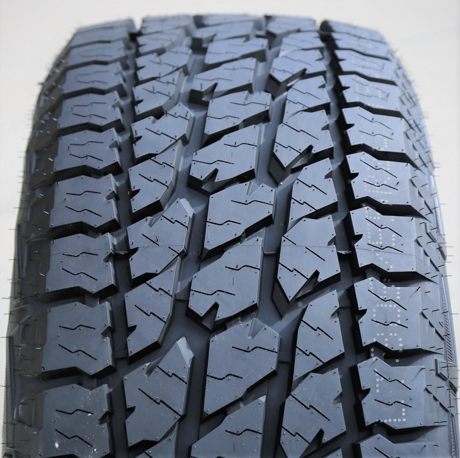 Tire Landspider Wildtraxx A/T 245/65R17 111T XL AT All Terrain